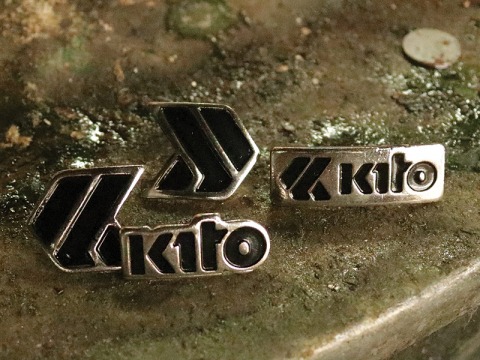 รับจ้างผลิตกระดุมโลหะขึ้นโลโก้